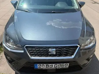Gebraucht Seat Arona 95 PS (69 kW) 2019 Grau SUV