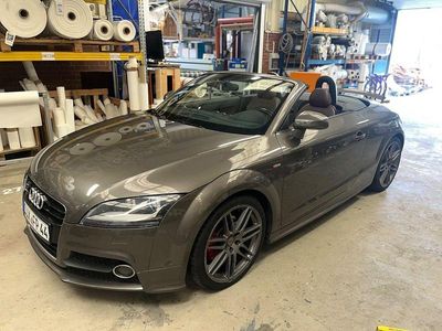 Grau Gebraucht 2012 Audi TT Roadster Comfort Cabrio | 14.500 € (Etwas zu teuer)