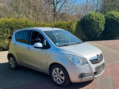 Opel Agila