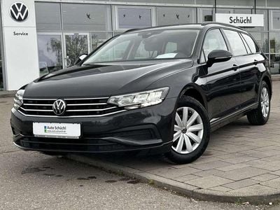 Gebraucht VW Passat 150 PS (110 kW) 2022 Grau Kombi