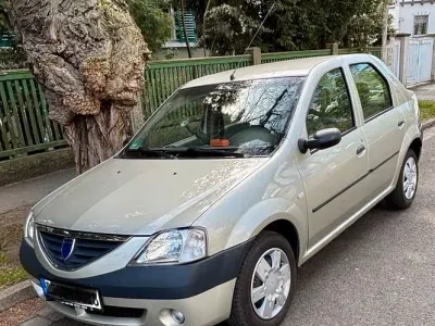 Używany Dacia Logan Lauréate 87 KM (63 kW) 2006 Srebrny Sedan/Limuzyna