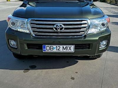 Gebraucht Toyota Land Cruiser Executive 272 PS (200 kW) 2015 Grün SUV