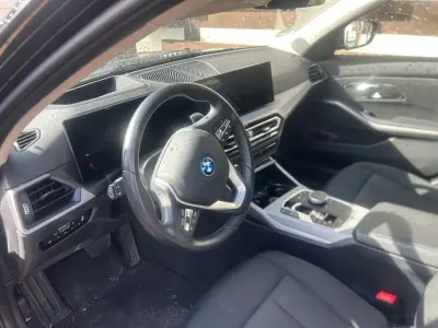 Gebraucht BMW ActiveHybrid 3 184 PS (135 kW) 2023 Schwarz Limousine