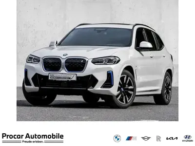 Gebraucht BMW iX3 Sport Line 210 kW (286 PS) 2023 Weiß SUV