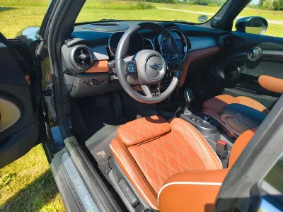 Gebraucht Mini Cooper SE 135 kW (184 PS) 2023 Schwarz Kleinwagen