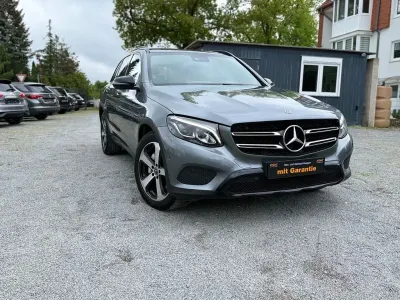 Używany Mercedes GLC220 170 KM (125 kW) 2018 Szary SUV
