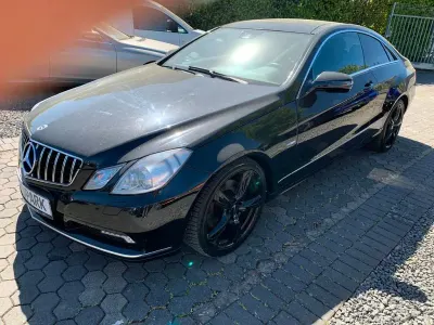 Usata Mercedes E350 292 CV (214 kW) 2009 Nero Coupé
