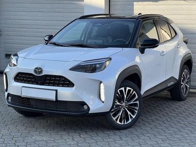 Neu Toyota Yaris Cross Plus 131 PS (96 kW) 2025 Weiß SUV