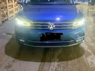 Gebraucht VW Tiguan Allspace Highline 239 PS (175 kW) 2018 Blau SUV