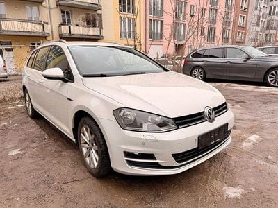 Gebraucht VW Golf VII LOUNGE 110 PS (80 kW) 2015 Weiß Kombi