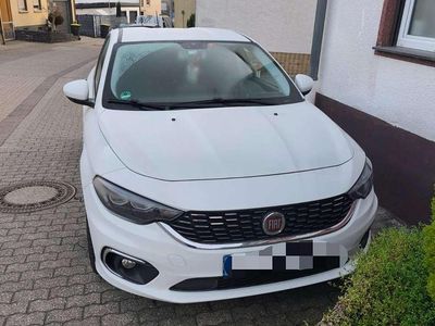Gebraucht Fiat Tipo Lounge 120 PS (88 kW) 2018 Weiß Limousine