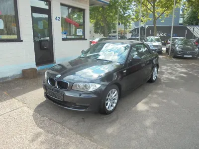 Gebraucht BMW 118 Cabriolet 143 PS (105 kW) 2010 Schwarz Cabrio