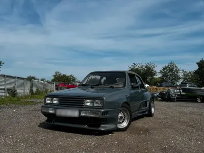 Gebraucht VW Golf Cabriolet 140 PS (102 kW) 1979 Grau Cabrio