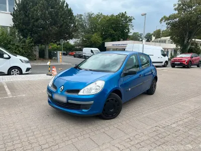 Gebraucht Renault Clio 75 PS (55 kW) 2006 Blau Kleinwagen