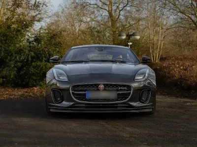 Gebraucht Jaguar F-Type R-Dynamic 300 PS (220 kW) 2018 Grau Coupé