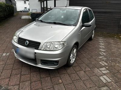 Gebraucht Fiat Punto 60 PS (44 kW) 2005 Silber Kleinwagen