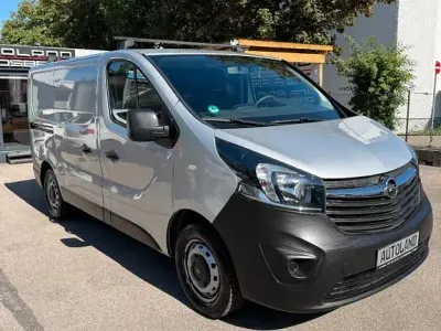 Gebraucht Opel Vivaro 116 PS (85 kW) 2016 Silber Van / Kleinbus