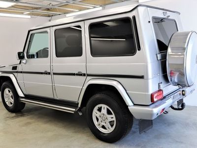 Mercedes G320