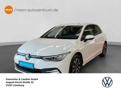 Gebraucht VW Golf VIII Active 131 PS (96 kW) 2022 Pure white Limousine