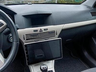 Gebraucht Opel Astra 90 PS (66 kW) 2008 Schwarz Limousine