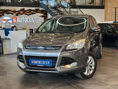 Begagnad Ford Kuga Titanium 140 HK (102 kW) 2015 Grå SUV