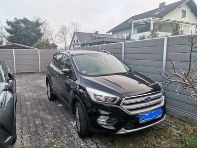 Gebraucht Ford Kuga ST-Line 150 PS (110 kW) 2019 Schwarz SUV