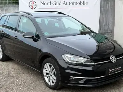 Gebraucht VW Golf VII Comfortline 116 PS (85 kW) 2019 Schwarz Kombi