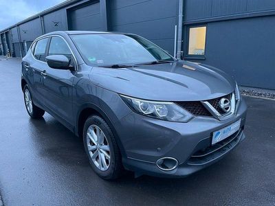 Gebraucht Nissan Qashqai Acenta 131 PS (96 kW) 2015 Grau SUV