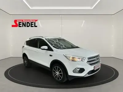 Gebraucht Ford Kuga 120 PS (88 kW) 2019 Weiß SUV