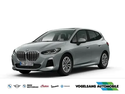 Gebraucht BMW 223 Active Tourer M Sport 204 PS (150 kW) 2023 Grau Van / Kleinbus