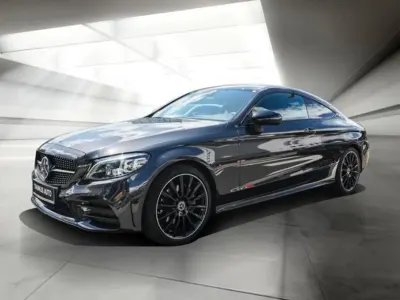 Gebraucht Mercedes C200 184 PS (135 kW) 2021 Andere farben Coupé