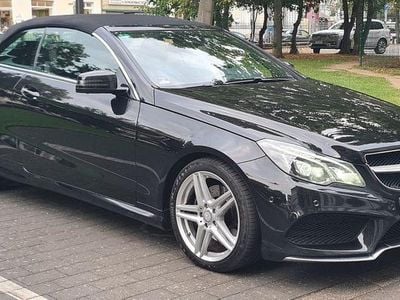 Gebraucht Mercedes E220 AMG line 170 PS (125 kW) 2015 Schwarz Cabrio