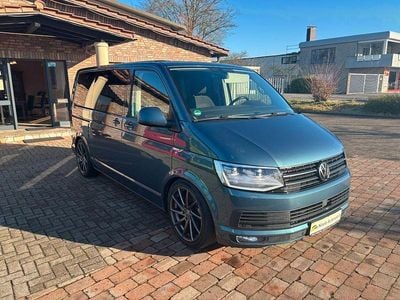 Gebraucht VW Multivan 199 PS (146 kW) 2018 Grün Van