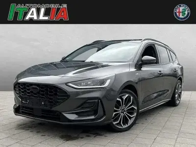 Używany Ford Focus ST-Line 125 KM (91 kW) 2022 Szary Sedan/Limuzyna