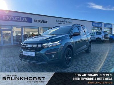 Grün (zedergrün) Neu 2025 Dacia Jogger Extreme Van / Kleinbus | 21.490 € (Fairer Preis)