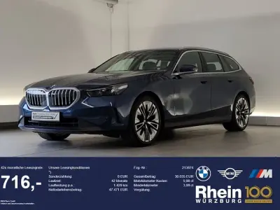 Gebraucht BMW 520 Sport Line 197 PS (144 kW) 2025 Blau Kombi