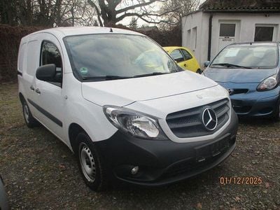 Gebraucht Mercedes Citan 111 110 PS (80 kW) 2019 Weiß Van / Kleinbus