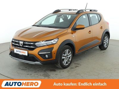 Second-hand Dacia Sandero Comfort 91 CP (66 kW) 2022 Portocaliu Berlinǎ