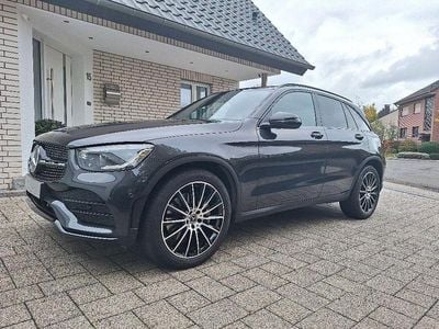 Gebraucht Mercedes GLC300 AMG line 245 PS (180 kW) 2020 Grau SUV