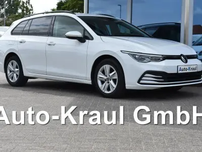 Gebraucht VW Golf VIII Life 116 PS (85 kW) 2021 Pure white Kombi