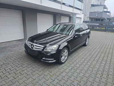 Gebraucht Mercedes C180 Avantgarde 156 PS (114 kW) 2012 Schwarz Kombi