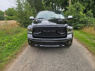 Schwarz Gebraucht 2016 Dodge Ram Abholung | 37.990 € (Teuer)