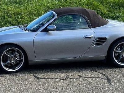 Silber Gebraucht 2004 Porsche Boxster Cabrio | 38.500 €