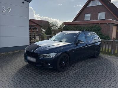 Begagnad BMW 330 290 HK (213 kW) 2014 Blå Kombi