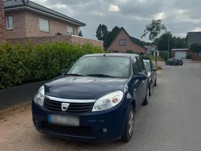 Gebraucht Dacia Sandero 75 PS (55 kW) 2010 Blau Kombi