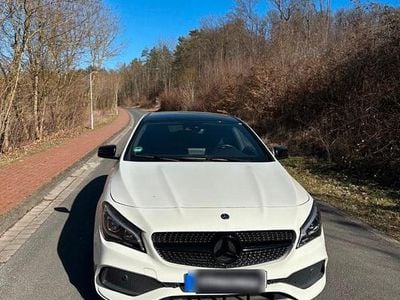 Gebraucht Mercedes CLA220 177 PS (130 kW) 2016 Weiß Limousine
