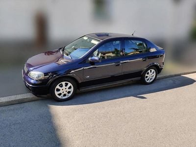 Usata Opel Astra Njoy 101 CV (74 kW) 2003 Blu Berlina