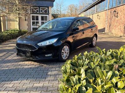 Gebraucht Ford Focus Business Edition 125 PS (91 kW) 2016 Schwarz Limousine