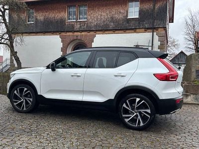 Gebraucht Volvo XC40 R-Design 190 PS (139 kW) 2019 Weiß SUV
