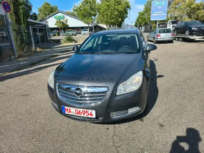Gebraucht Opel Insignia 130 PS (95 kW) 2009 Silber Limousine